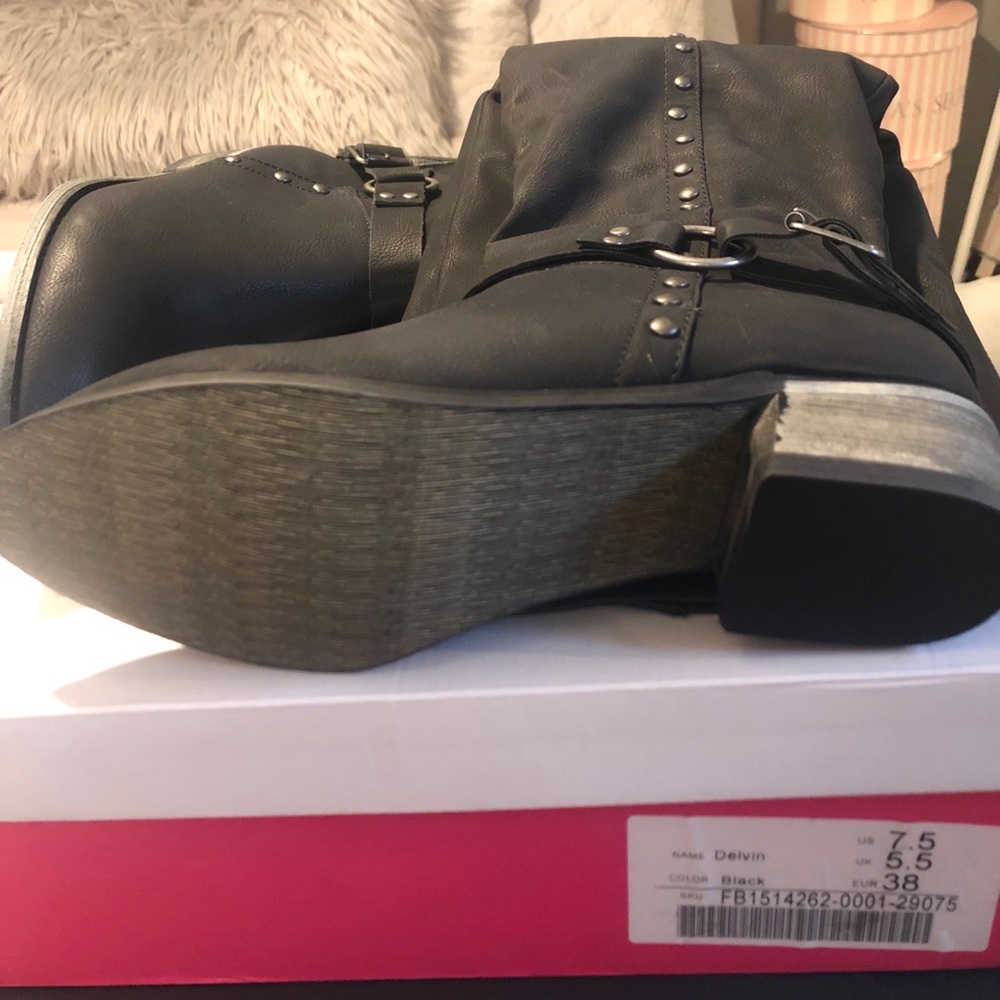 Black • over the knee • boots